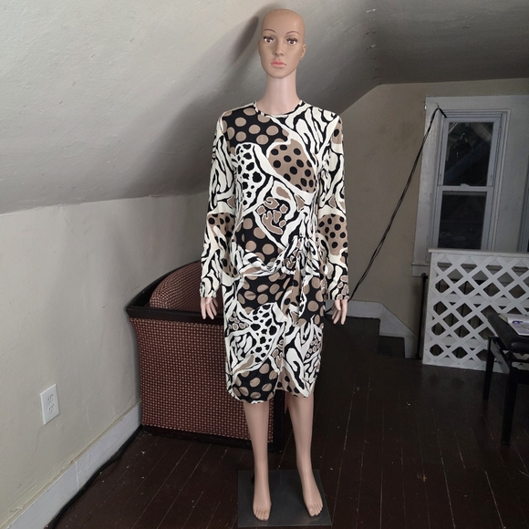 Rickie Freeman for Teri Jon 100% Silk Dress Size 8 Animal Print Long Sleeve Knee